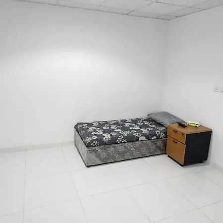 -Single Room In A Shared Apartment In Makkah